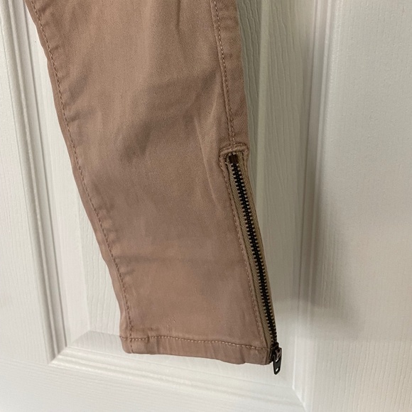 American Eagle - Women's Super, Super Stretch Skinny Jeggings - Picture 3 of 5